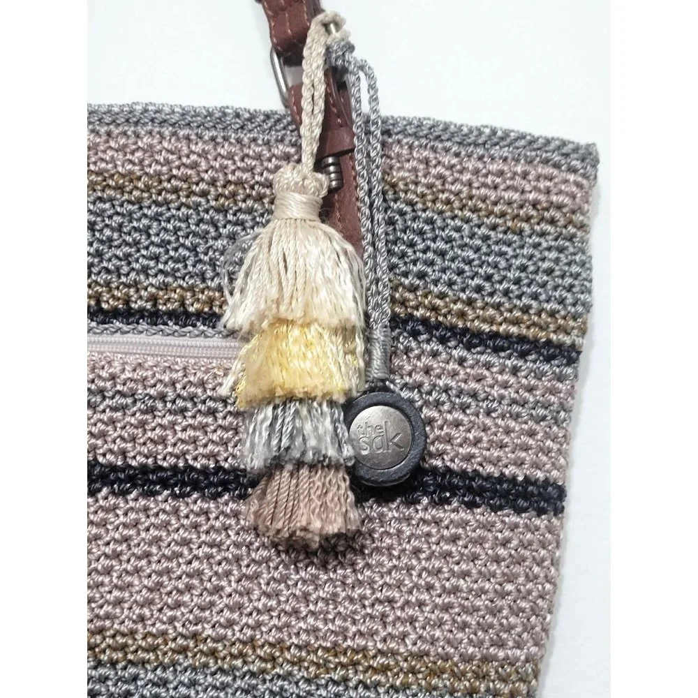 THE SAK Silverwood Crochet Shoreline Bucket Hobo Bag Multicolor Striped 15x13 - Picture 4 of 10